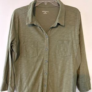 Olive green, 3/4 sleeve collared shirt